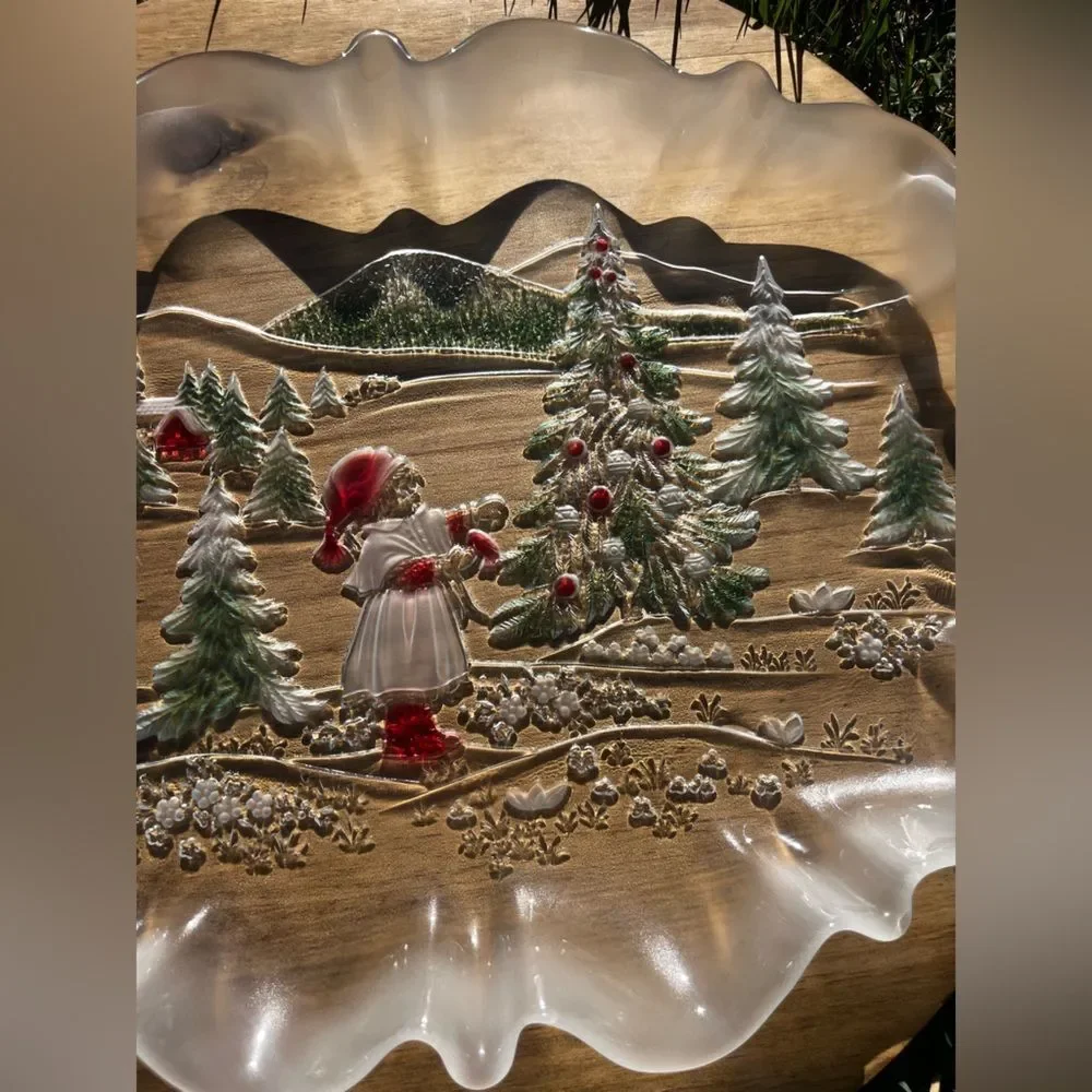 Mikasa Frosted Colored Glass Holiday Christmas Tree Tray w/Little Girl Red/Green